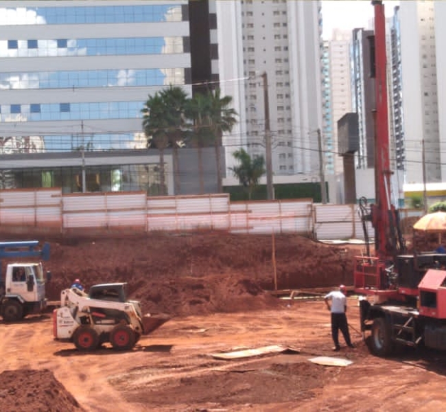 Fundação e Contenção Edifício Av. Ayrton Senna – Londrina/PR